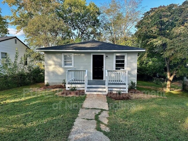 Foto del edificio - 102 Booker Ave