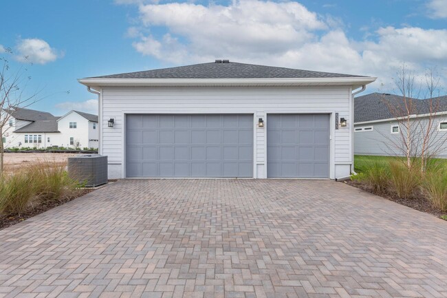 Building Photo - Welcome Home to this stunning 4 Bedroom 4 ...