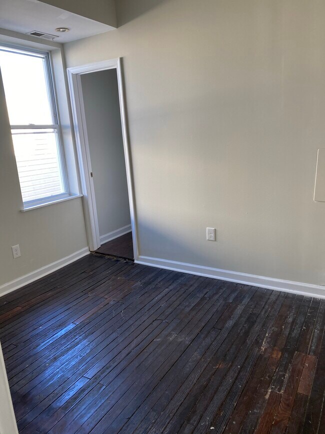 Foto del edificio - 2525 Brookfield Ave