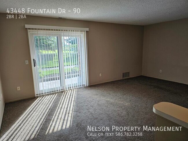 Foto del edificio - 43448 Fountain Dr