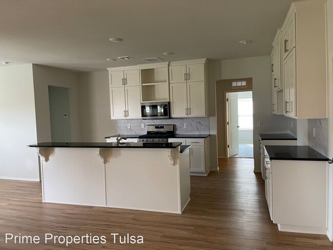 Building Photo - 4 br, 2 bath House - 9080 E 133rd St S.