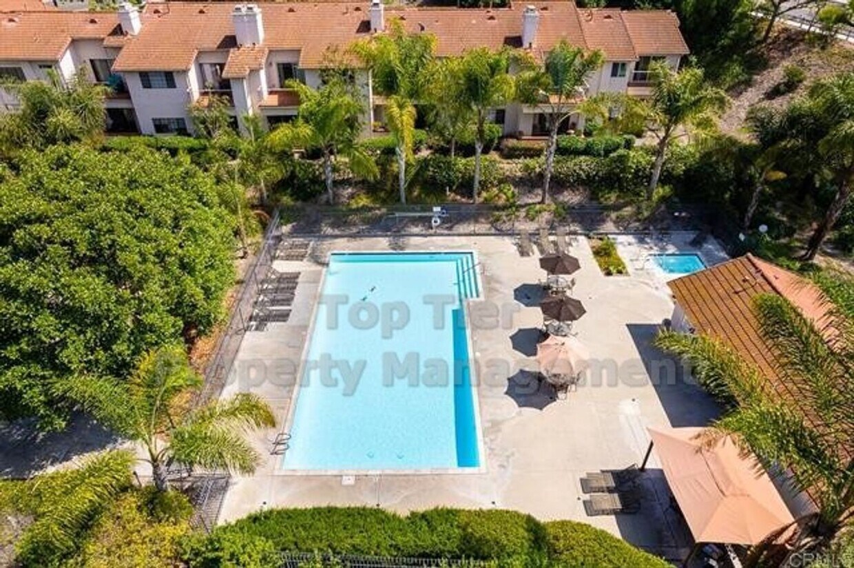 Foto principal - 3 Bedroom, 2 Bath Beautiful Carlsbad Home ...