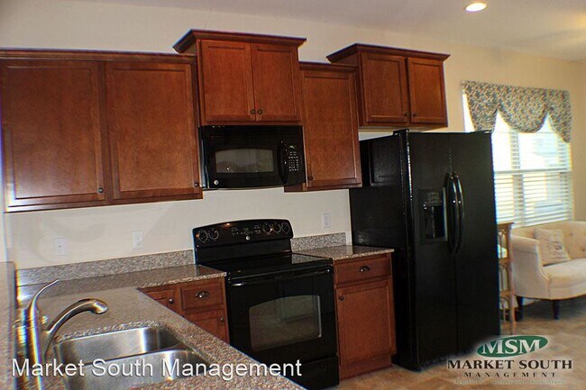 Building Photo - 4 br, 3 bath House - 86 Bushwood Drive