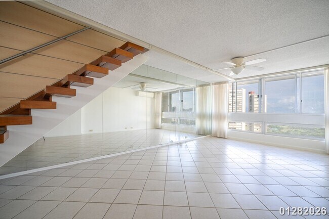 Foto del edificio - $2750.00 1bd/1ba/1pkg Condominium in Ala Wai SkyRise