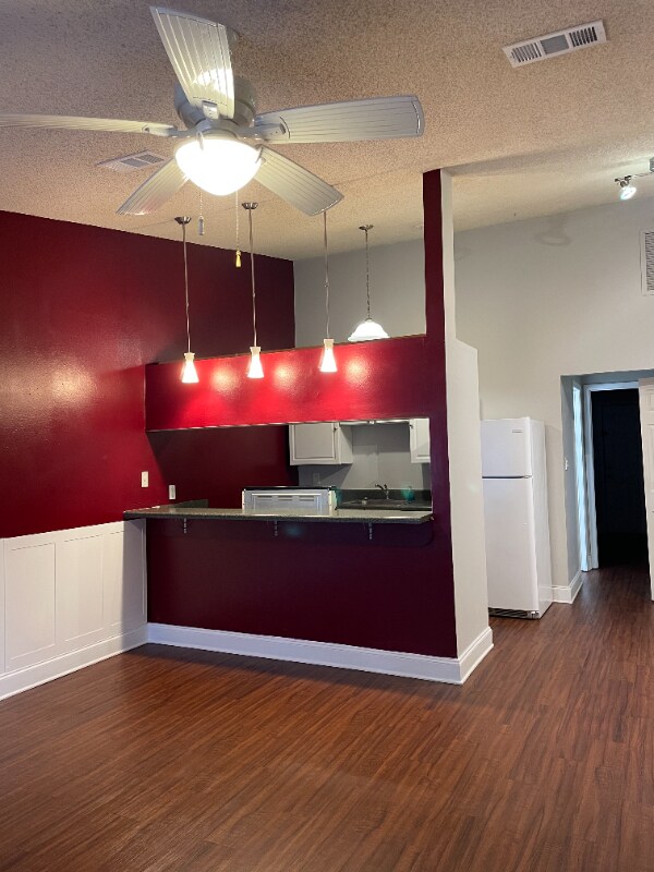 Foto del edificio - 2125 Sandpiper St