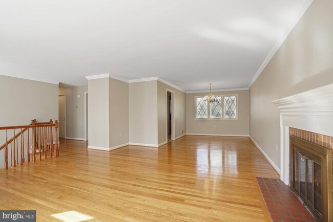 Building Photo - 1068 Carper St