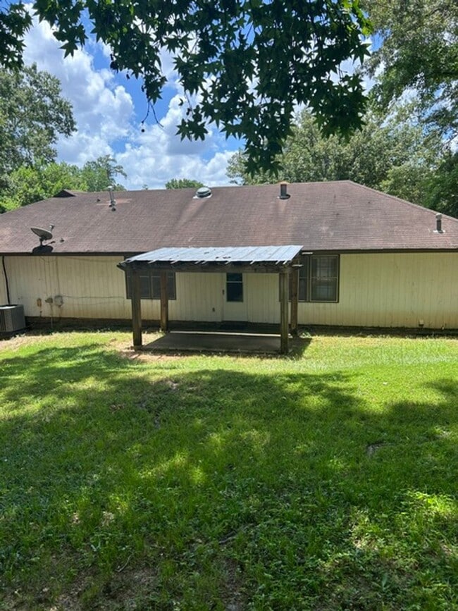 Building Photo - 1441 Autumnridge Dr