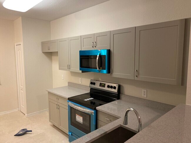 Building Photo - 11015 Legacy Ln
