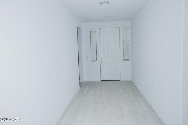 Foto del edificio - 3512 N 103rd Ave
