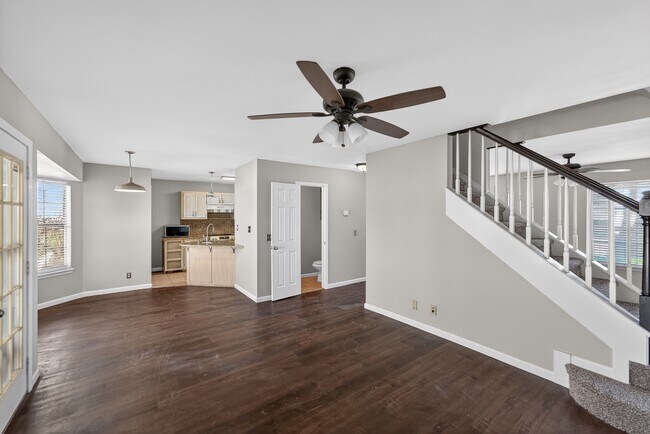 Foto del edificio - 11234 Locust Cir