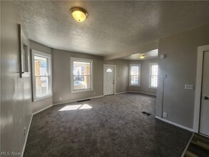 Building Photo - 2063 W 104th St