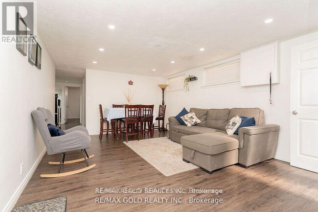 Building Photo - 59 Seacliff Blvd