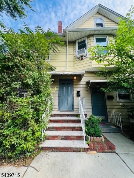 Building Photo - 420 Lakeview Ave