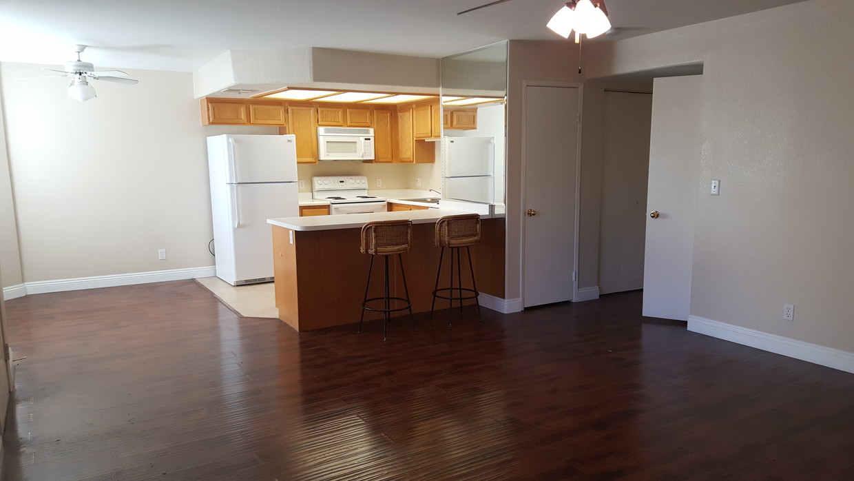 Foto principal - 8410 Eldora St
