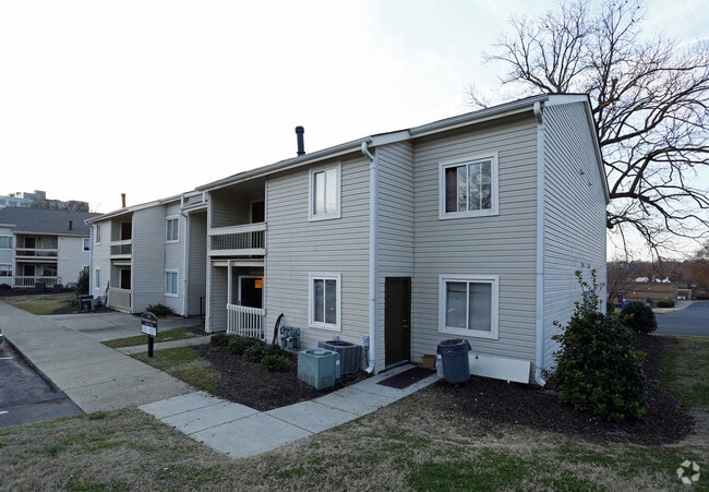 Building Photo - Orchard Park Apts.