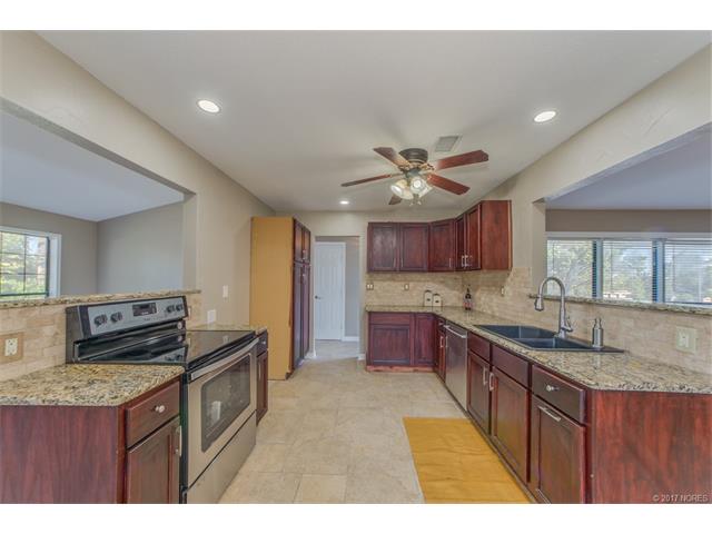 Foto del edificio - 5709 E 31st St