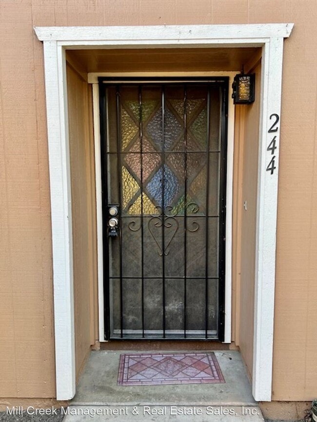 Building Photo - 2 br, 2 bath House - 244 N. Crenshaw