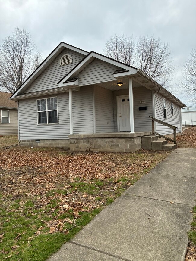 Building Photo - 1940 Ash St