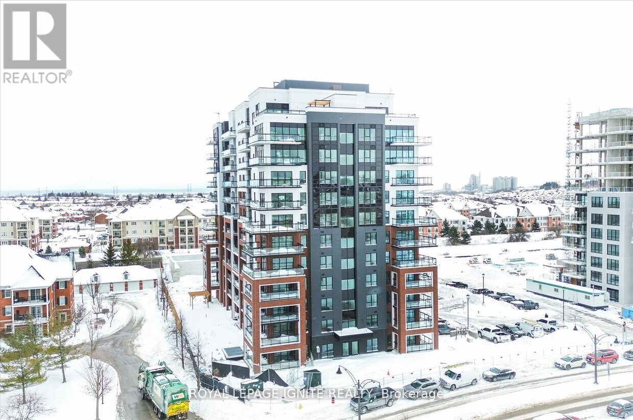 Photo du bâtiment - 55-555 Clarington Blvd