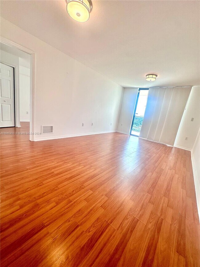 Building Photo - 1690 SW 27th Ave