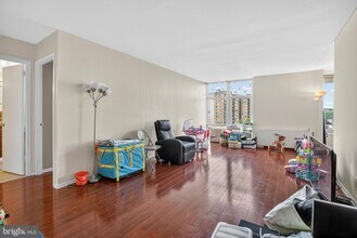Building Photo - 3600 Conshohocken Ave
