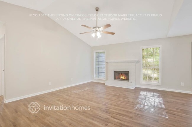 Foto del edificio - 7365 Hunters Ridge Dr