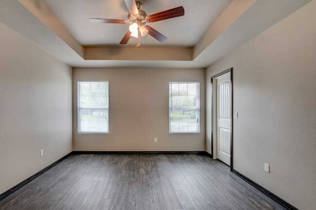 Building Photo - 127 Buchanan Rd