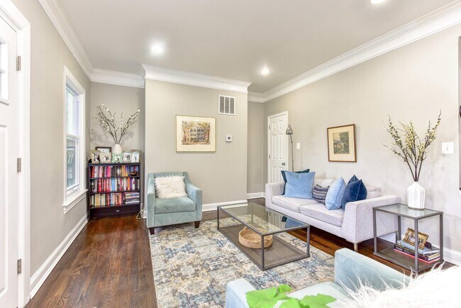 Foto del edificio - 1343 Kennedy St NW