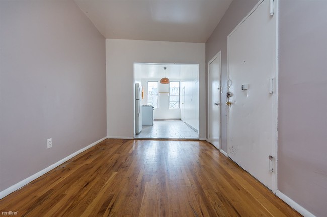 Building Photo - 1422 Dekalb Ave