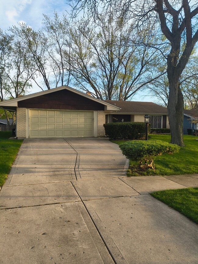 Photo - 1355 Blair Ln House