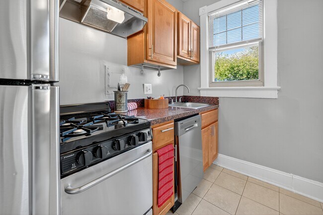 Acabado de diseño - Cocina luminosa - 3032 Rodman Street