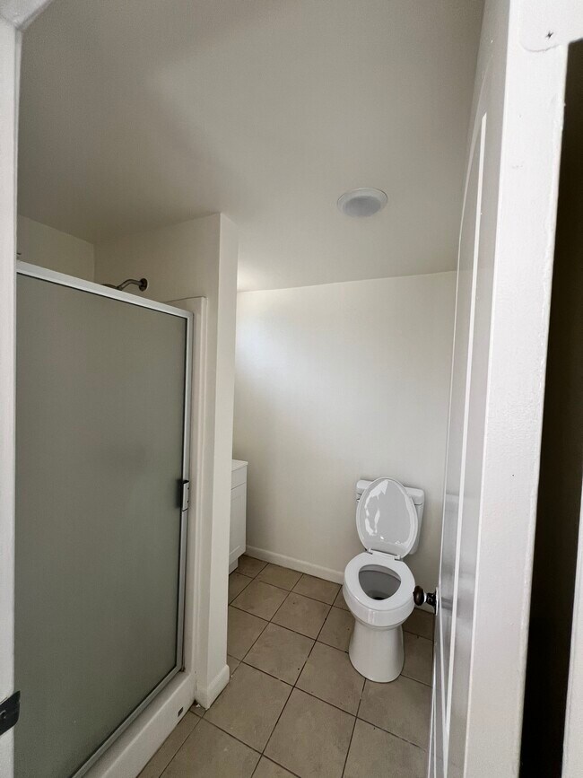 Bathroom 1 - 7048 Bellaire Ave