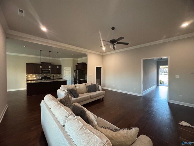 Foto del edificio - 5006 River Birch Ln