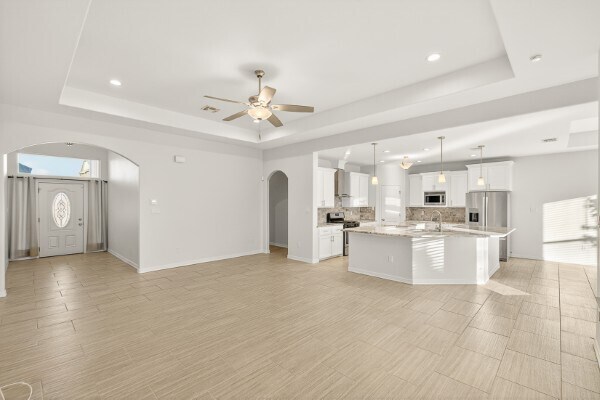 Foto del edificio - 13825 Suntan Ave