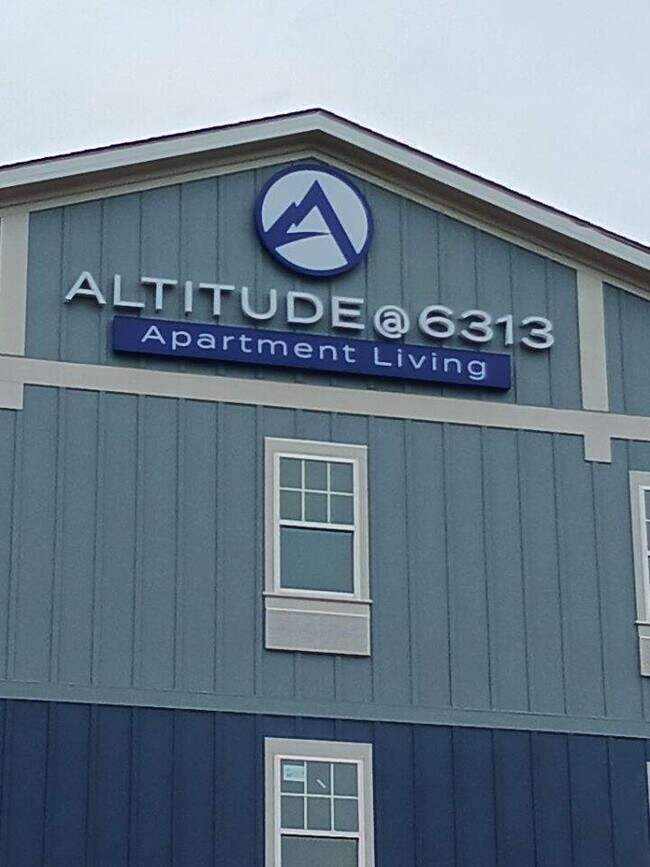 Altitude 6313 Rentals in Knoxville at 6313 Clinton Hwy Knoxville, TN