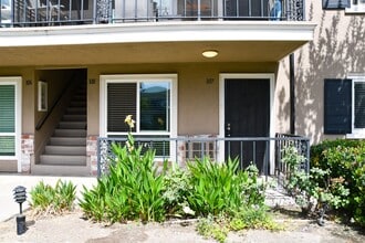 Building Photo - 660 S Glassell St
