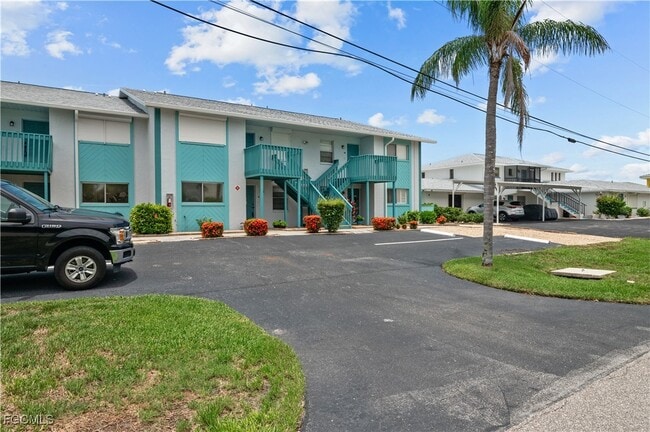 Foto del edificio - 1005 SE 40th St