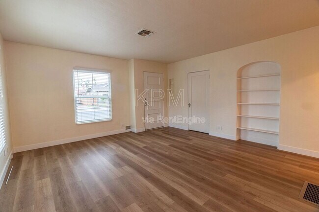 Foto del edificio - 810 W Willow St