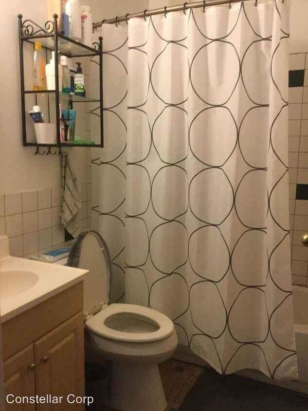Foto del edificio - 4 br, 2 bath Apartment - 3927 Pine St.