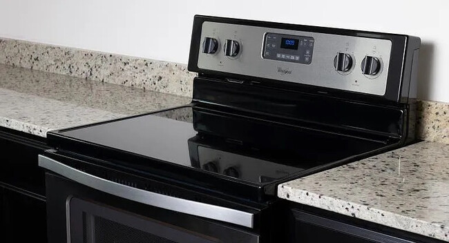 Foto del edificio - Room in House on Shooter McGavin Dr