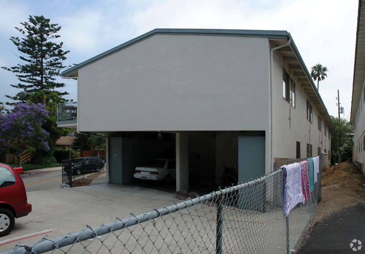 Building Photo - 115 N La Cumbre Rd