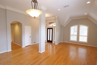 Building Photo - 1310 Westwick Forest Ln