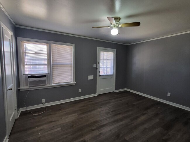 Foto del edificio - 1210 SW 10th Ave