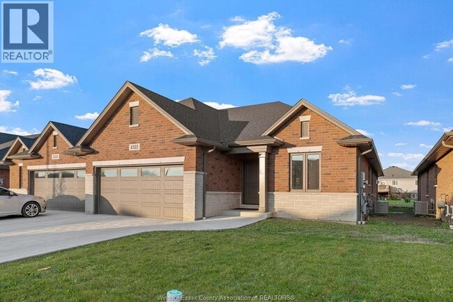 Photo du bâtiment - 1322 Tom Toth St