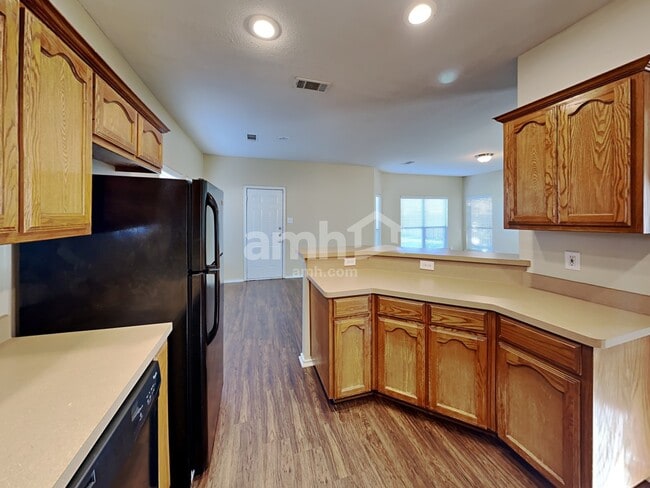 Building Photo - 1136 Browntop St