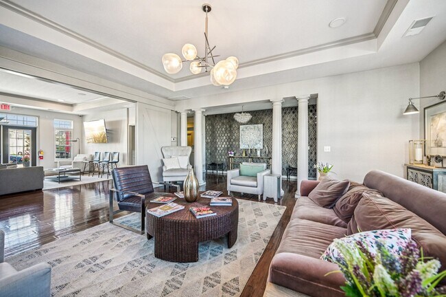 Foto del edificio - Latham Apartments