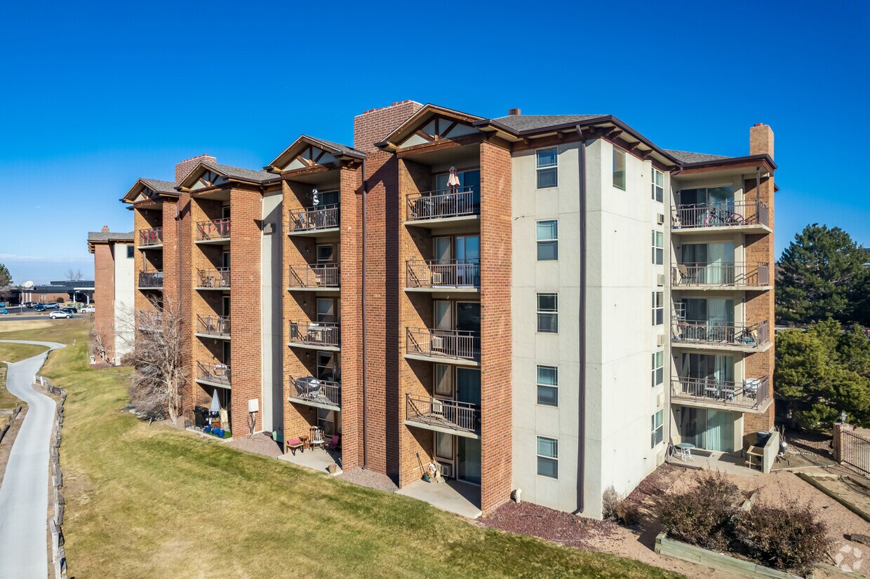 2397 S Xanadu Way, Aurora, CO 80014 Apartments in Aurora, CO