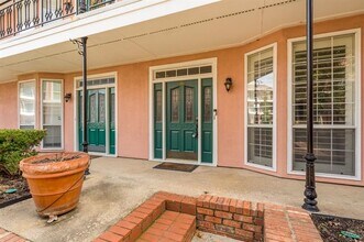 Building Photo - 3208 Cole Ave