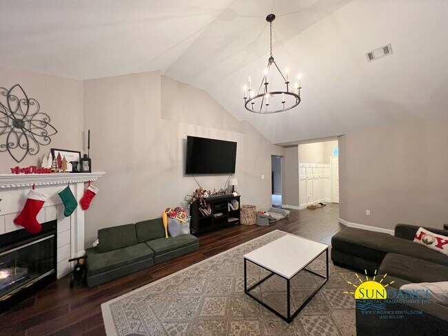 Foto del edificio - Charming Large 4-Bedroom Home in Crestview!