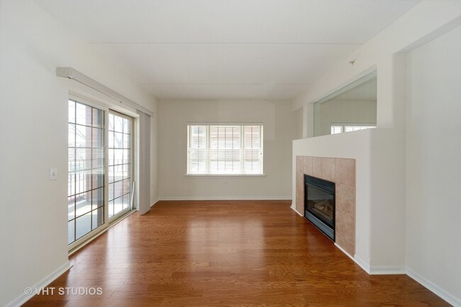 Building Photo - 210 N Addison Ave